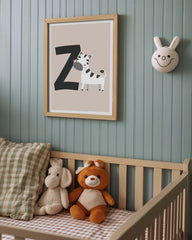 After Hover: Buchstabe Z wie Zebra, Kinderzimmer Deko in Beige, Süße Illustration mit weißem Rand