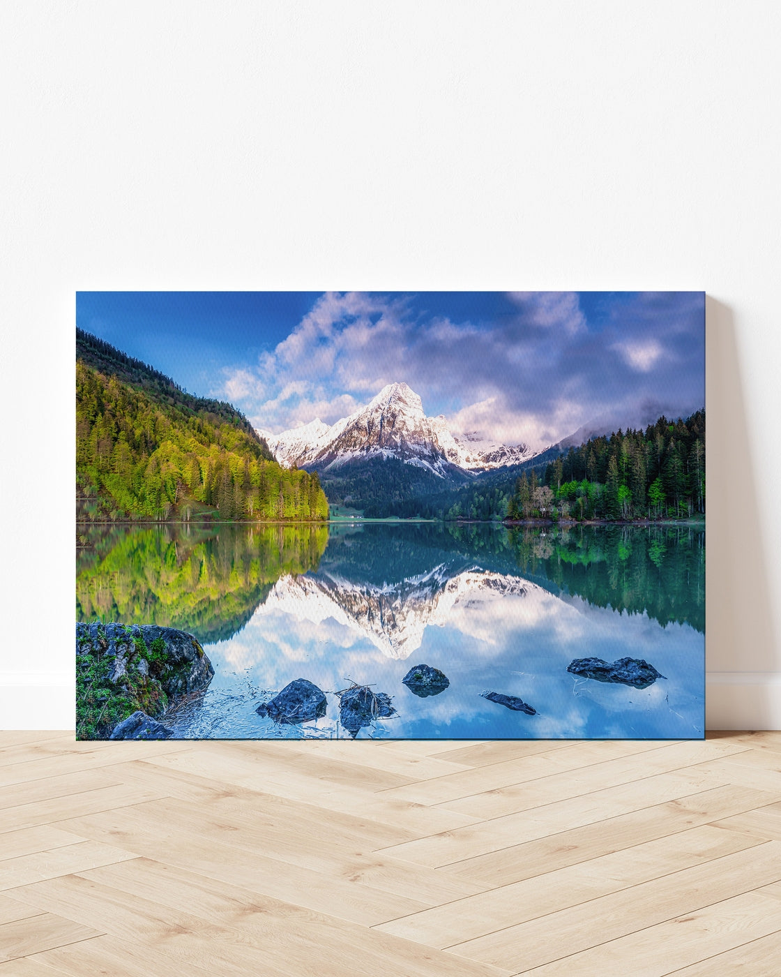 stretched-canvas