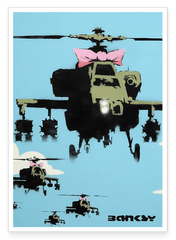 Banksy - Museum-Poster Kampfhubschrauber mit rosa Schleife