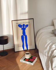 After Hover: Abstrakte Frauen-Silhouette im Matisse-Stil