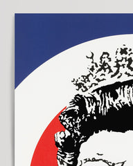 After Hover: Queen UK England, Street-Art Banksy Großbritannien - Moderner Kunstdruck - Wohnzimmer, Inneneinrichtung Deko