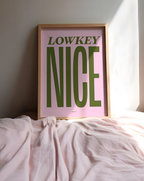 Lowkey-Nice-Rosa-Poster-online-kaufen